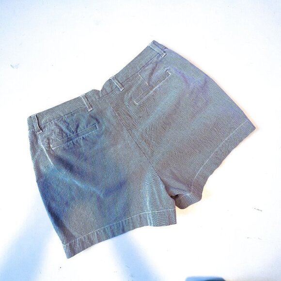 Boden Blue and white searsucker 3" shorts side and back pockets. US size 6 - Picture 4 of 12